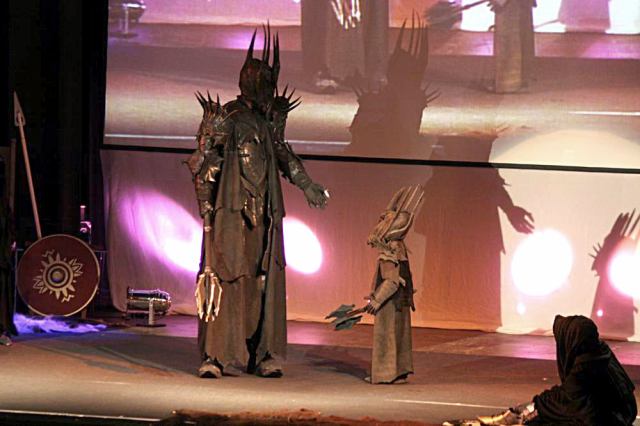 * Image 32