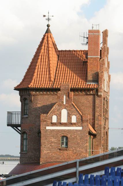 * Image 14